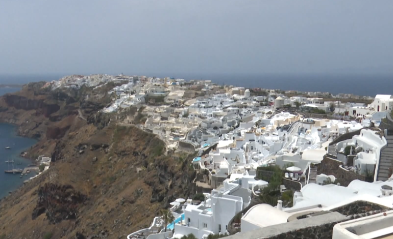 Turizmi po dëmton Greqinë! Avokati i Popullit grek: Duhen ndaluar ndërtimet e shfrenuara për të mbrojtur natyrën