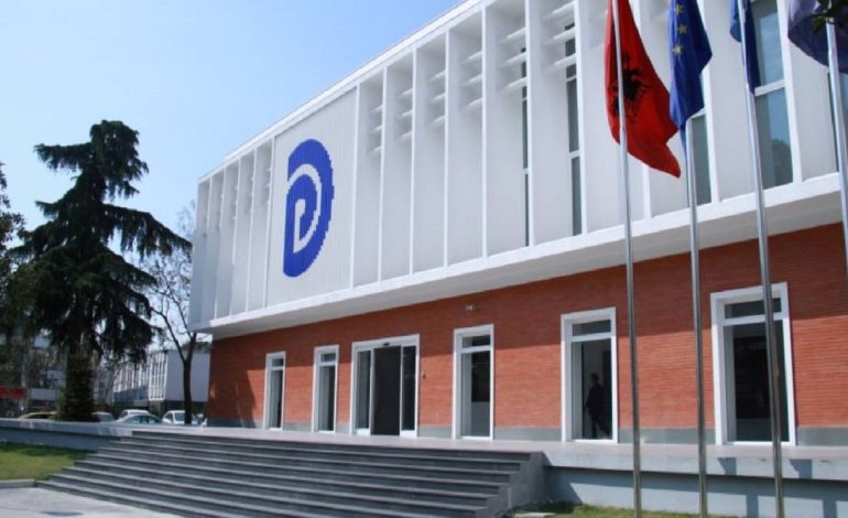 Apeli i dha vulën Berishës, Noka letër Bashës: Na ktheni çdo aset të PD-së, mos përdorni më…