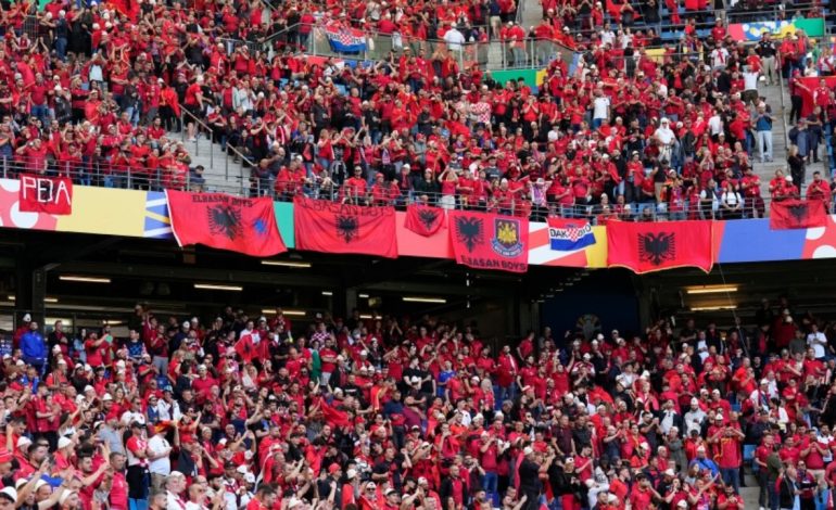 Nuk u aktivizua asnjë minutë në Europian, shpërthen babai i lojtarit të Kombëtares: Zoti i shkatërroftë ata që ta vodhën ëndrrën