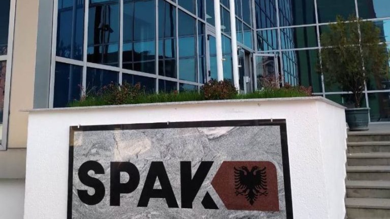 Tjetër aksion i SPAK në Tiranë, firmosen gjashtë masa sigurie! Bllokohet një arsenal municionesh