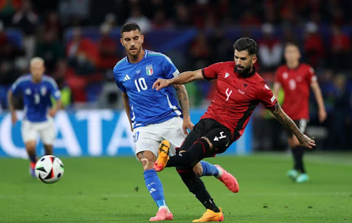 Tifozët i vënë fajin te goli i Barellas, Elseid Hysaj detyrohet të mbyllë rrjetet sociale