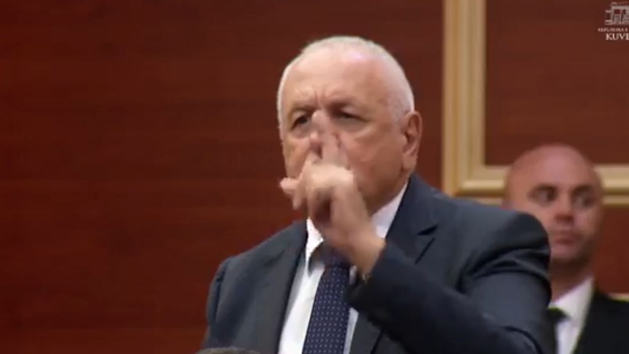 Shehu kundër Bardhit në Kuvend: E turpshme! Kushdo që ka vendosur kohën për raportimet, është pa dinjitet
