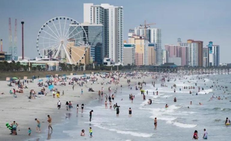 Fundjavë përvëluese, “zjarr” edhe gjatë natës! 11 shtete amerikane në alarm nga i nxehti 