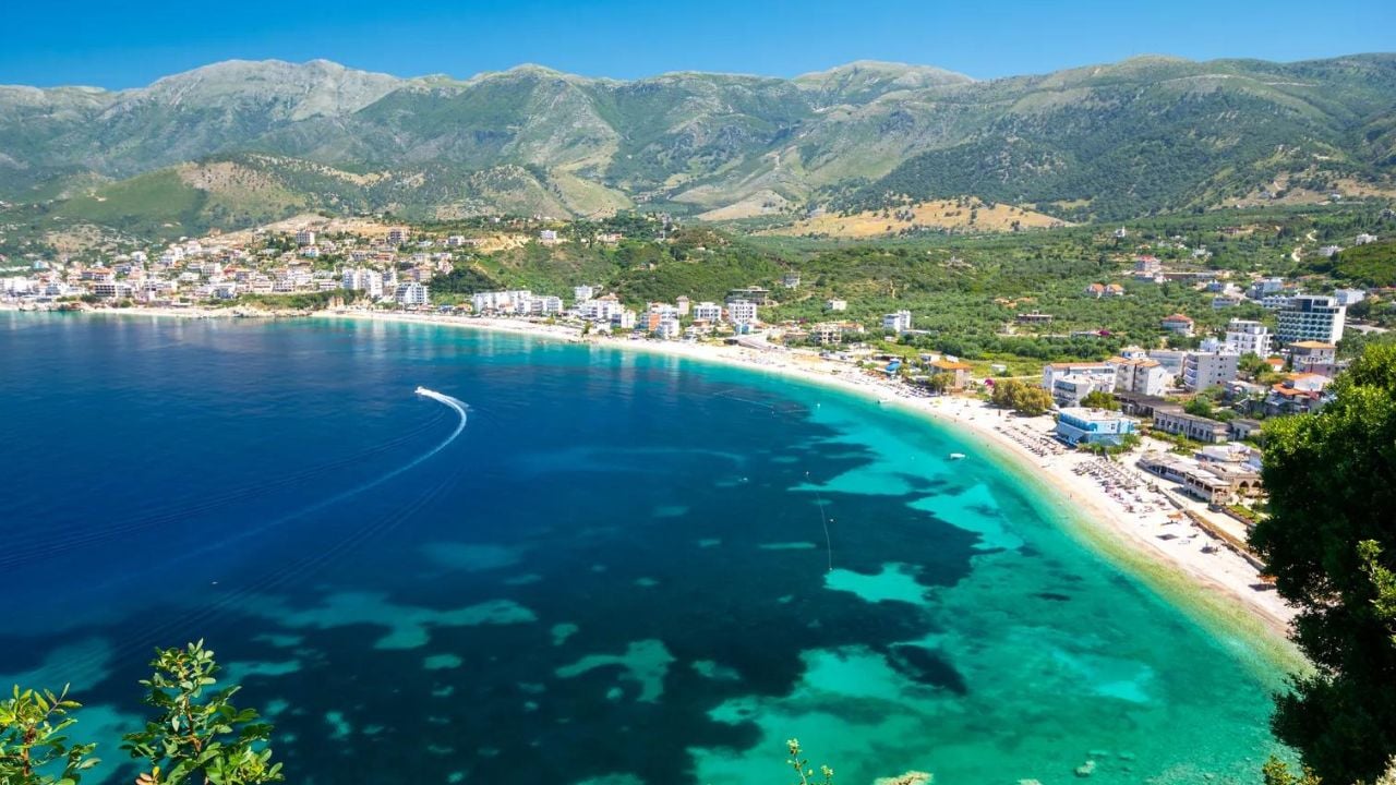 Revista prestigjoze Condé Nast Traveler: Eksploroni Shqipërinë, perlë e fshehur e Evropës në Ballkan