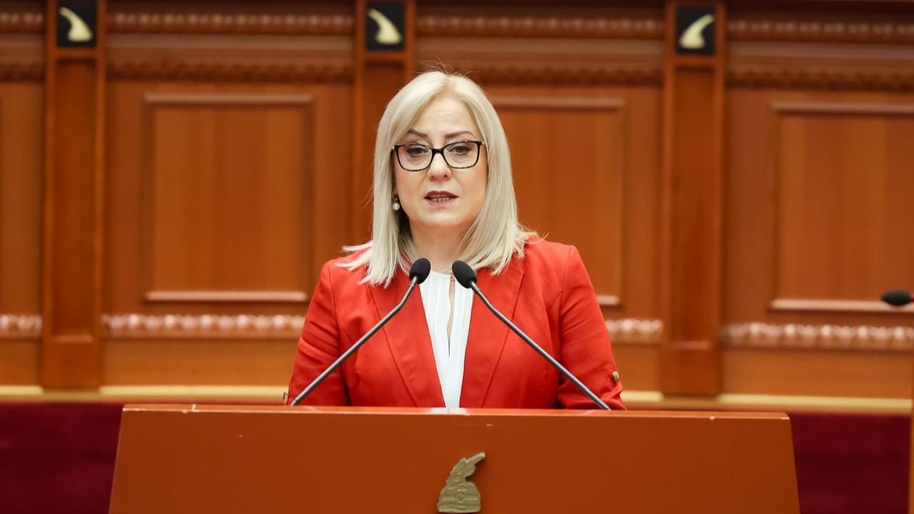 Lindita Nikolla heq dorë nga drejtimi i Parlamentit, tregon arsyen e vendimit të papritur
