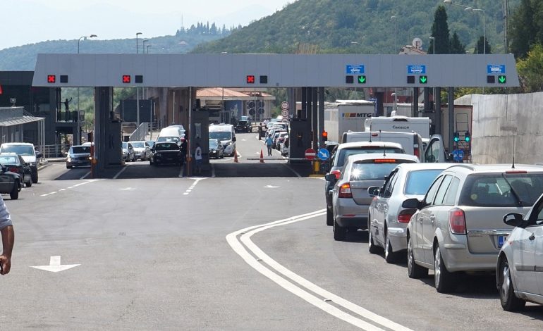 Me dokumente false drejt SHBA-së dhe Kanadasë, GJKKO lë në fuqi masat për organizatorin dhe të dyshuarit e tjerë