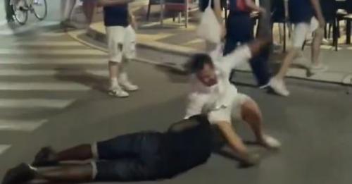 VIDEO/ Balotelli nuk zë kurrë mend, pamjet e tij i dehur në rrugë bëjnë përsëri xhiron e rrjetit