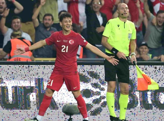 Turqia, flet Guler: Vazhdojmë rrugëtimin tonë, kjo skuadër do gjysmëfinalen