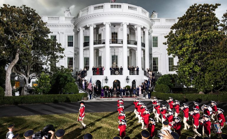 FOTOT/ Në krah të kryeministrit të Kanadasë, Rama në darkën e shtruar nga Biden për udhëheqësit e NATO-s