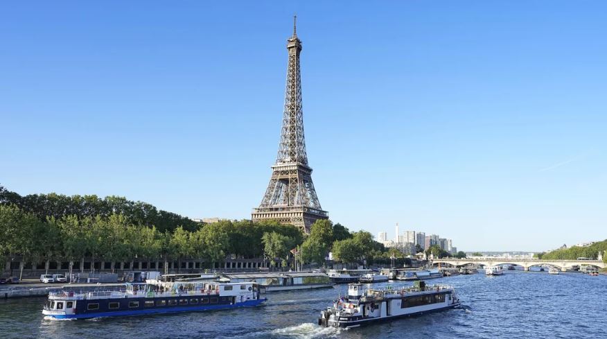 Uji me nivel të lartë bakteresh vë në pikëpyetje mbajtjen e Lojërave Olimpike në Paris, kryebashkiakia: Është i sigurt, do futem vetë të notoj