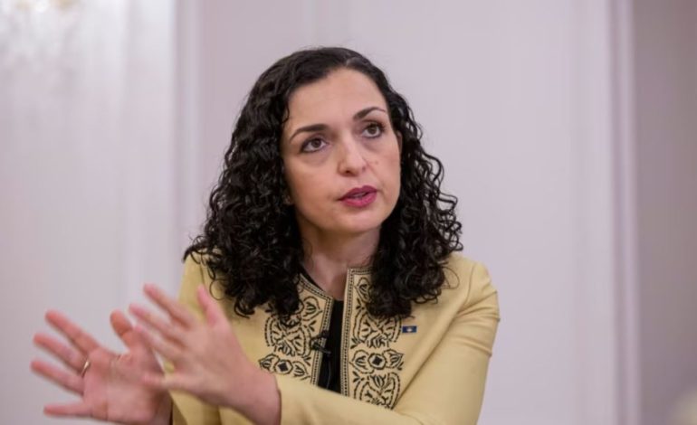 Presidentja e Kosovës skeptike për vendimin e Këshillit të BE, Osmani: Heqja e vizave për mbajtësit e pasaportave serbe, ndikim negativ