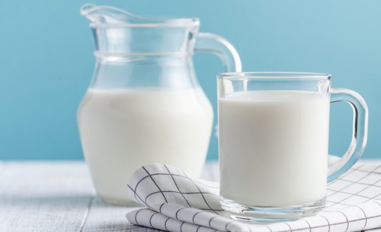 Të Ngrohtë apo të Ftohtë – Si Duhet ta Konsumoni Qumështin  
