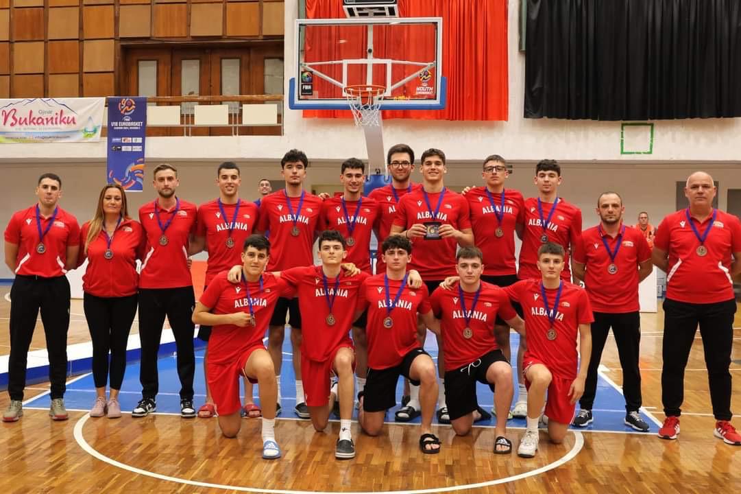 Përfundon Kampionati Europian i U -18 në basketboll për meshkuj , Azerbajxhani fitues, Shqipëria e treta