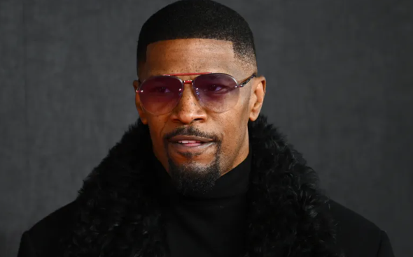 Jamie Foxx flet për herë të parë për sëmundjen që për pak sa nuk i kushtoi me jetë