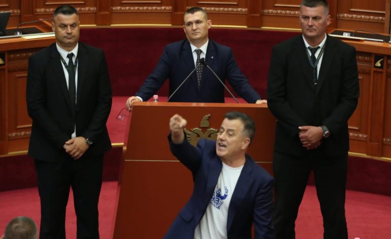 100 pyetje për Altin Dumanin në Kuvend