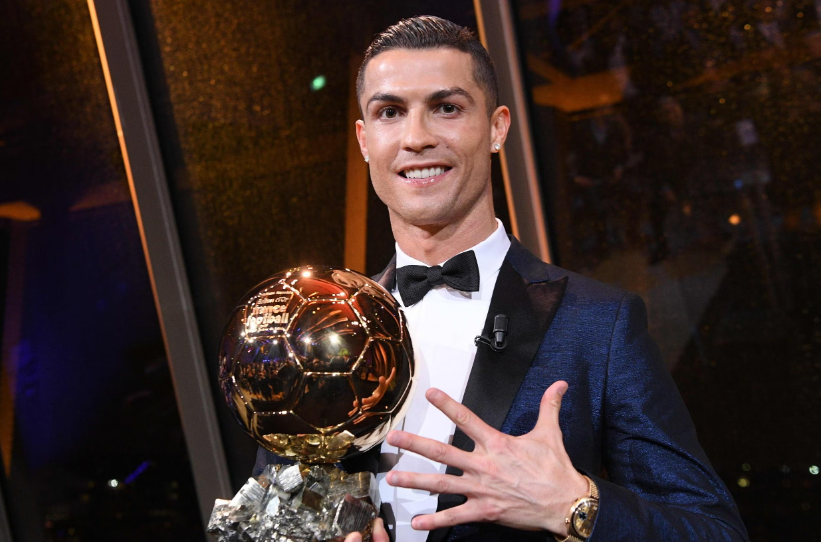 Krijohet statuja me momentin epik të Ronaldos: SIUUUU