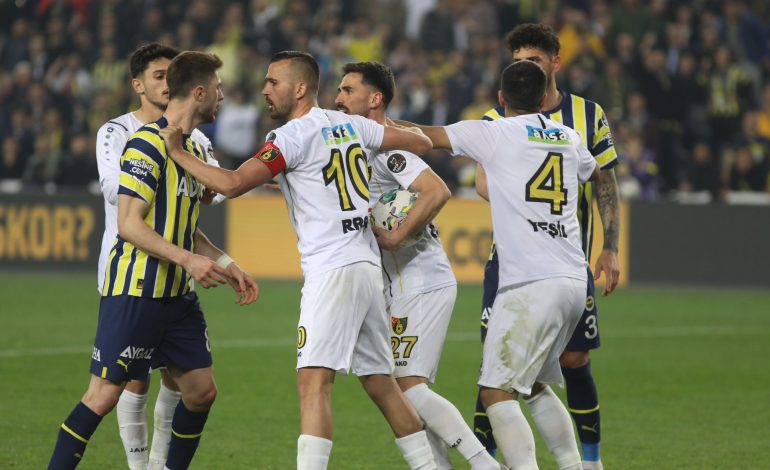 Rroca qëndron në Turqi, firmos me skuadrën e re