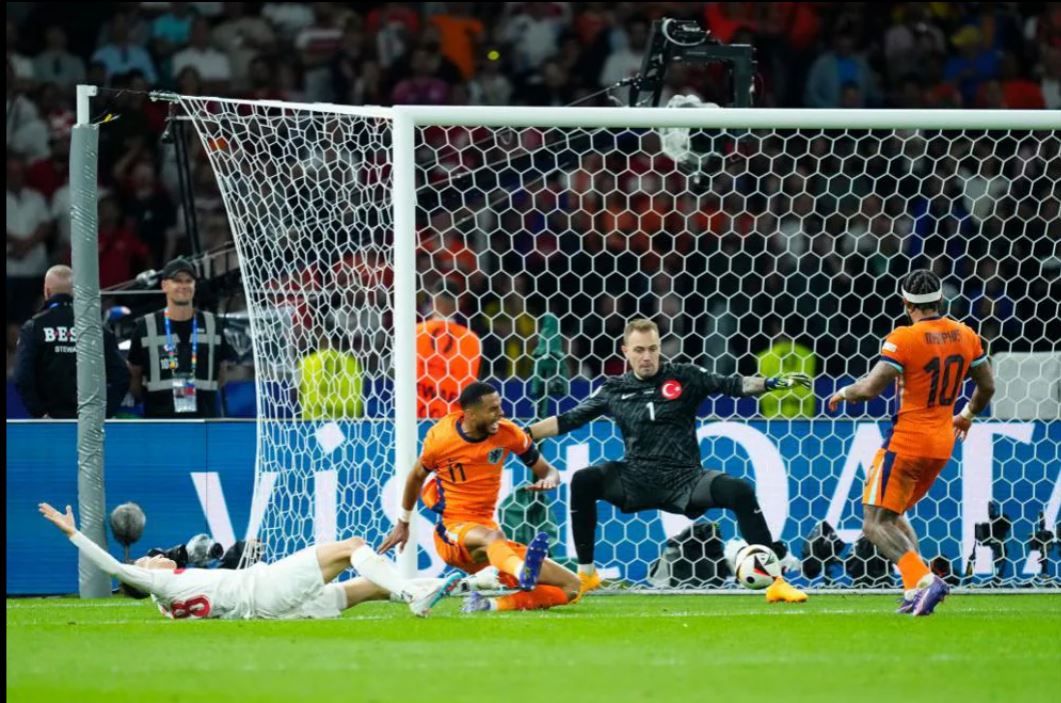 Euro 2024/ Turqia “vetëvritet” në vetëm 6 minuta, kualifikohen “tulipanët” në gjysmëfinale