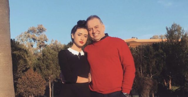 Dojna Mema flet për babain e saj: E ndjej kudo brenda vetes