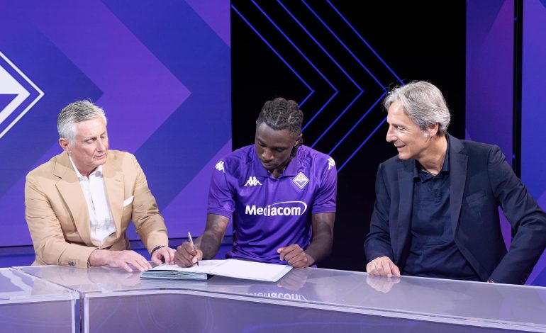 Merkato/ Fiorentina zyrtarizon blerjen e bujshme, i “rrëmben” sulmuesin rivalit historik