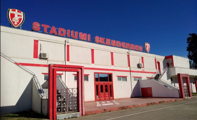 Skënderbeu, pas largimit të Liços, tekniku Gozdenoviç cakton kapitenin e ekipit