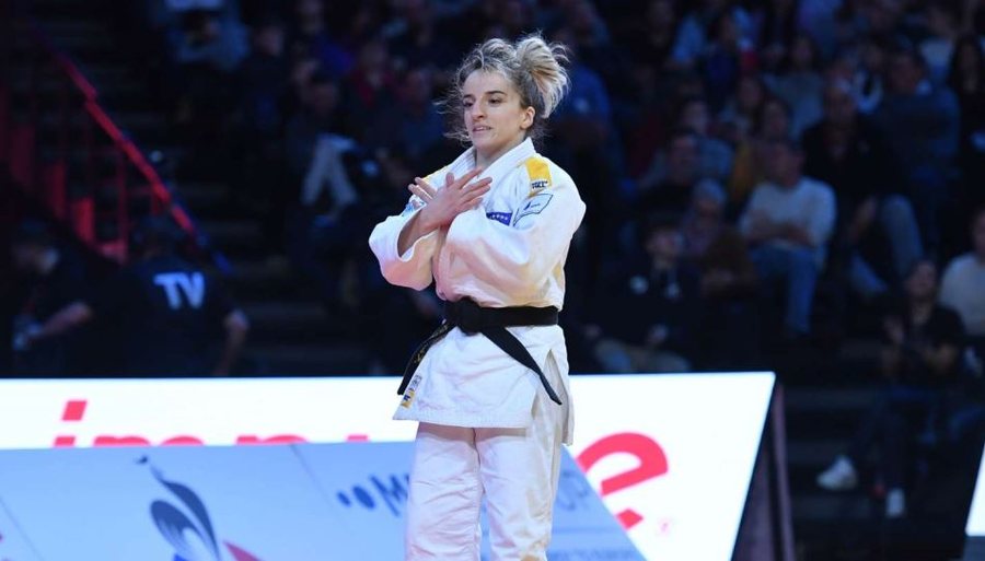 Lojërat Olimpike “Paris 2024″/ Kosova surprizon sërish, xhudistja Krasniqi mbërrin në gjysmëfinale