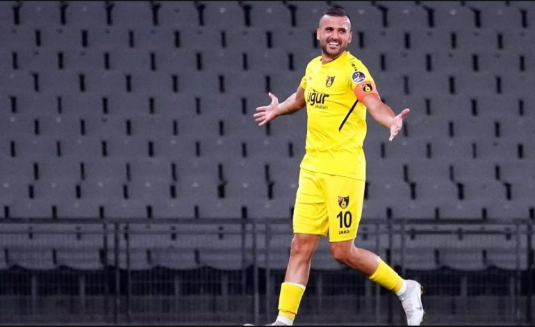 E kërkojnë Partizani dhe Egnatia, Rroca vendos të ardhmen e tij