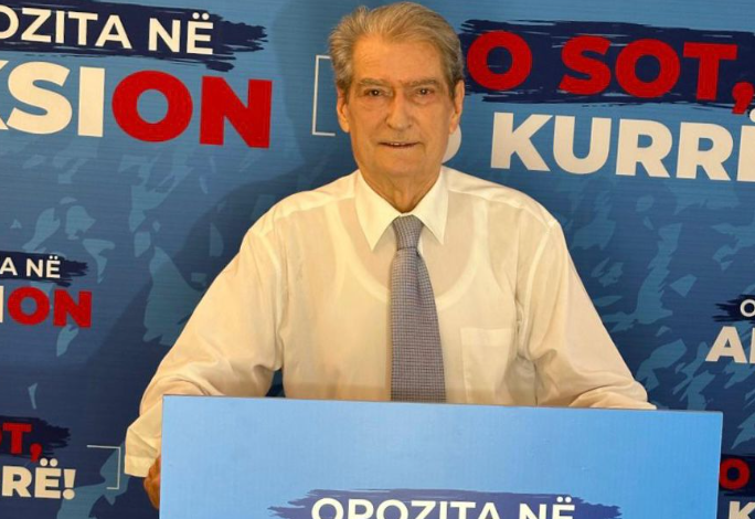 “Dumanit i merrej fryma dhe i ikte fytyra në Kuvend”, Berisha reagon pas vendimit të Gjykatës së Lartë që rrëzoi rekursin: Mercerenarët morët urdhër