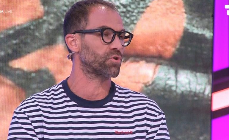 “Mor zotëri më lër njëherë”/ I ftuari i kundërvihet Manushit në “Top Arena”: Nuk dua ta them