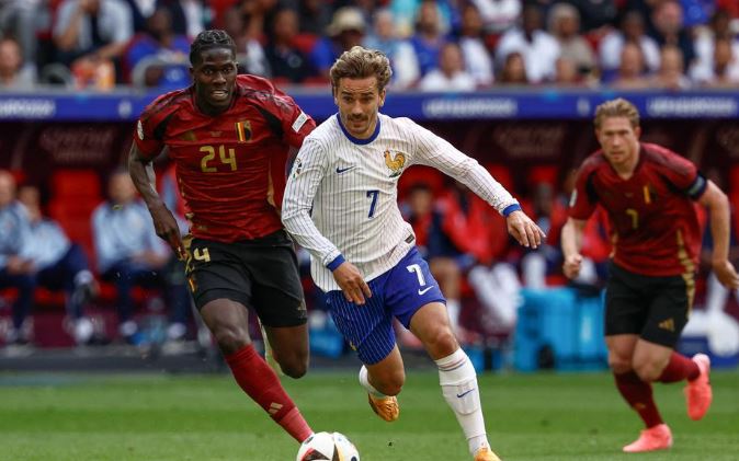 Franca dhe Belgjika nuk “ndezin” në pjesën e parë, barazim pa gola