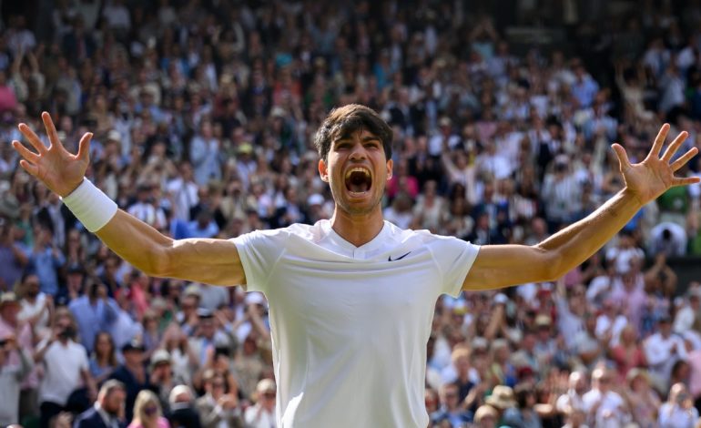 “Magji” e Alcaraz, talenti spanjoll dominon Djokovic dhe shpallet kampion i Wimbledon për vitin e dytë radhazi