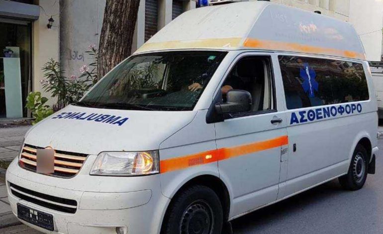 EMRAT/ E rëndë! Lanë djalin autik në makinë dhe vdiq nga vapa, arrestohet çifti shqiptar në Greqi