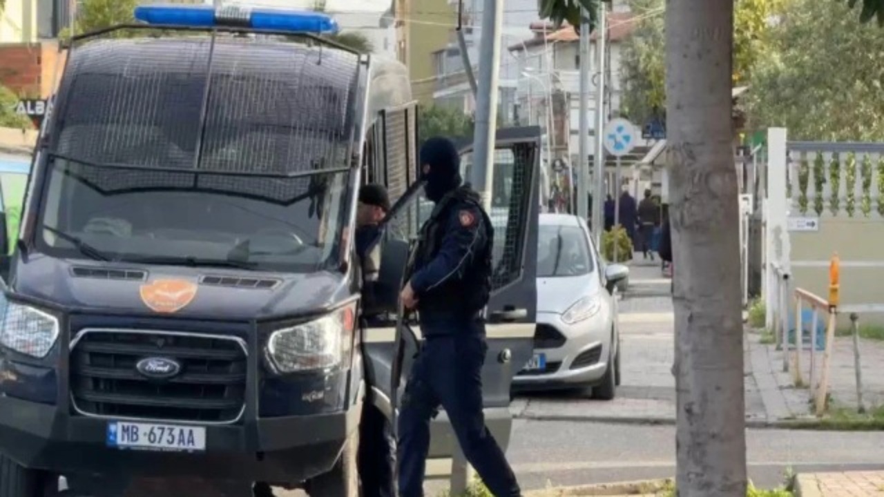 Zbardhen 6 vrasje në Elbasan, Rrogozhinë dhe Berat/ Detaje nga megaoperacioni “Plumbi i Artë 2”, GJKKO masa sigurie dhe për dy oficerë policie