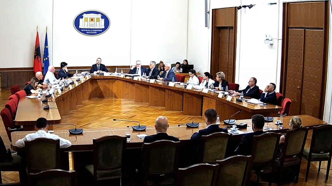 Miratohet në “TIMS” raporti i PS/ Rrëzohet kërkesa e Salianjit për bashkimin e tyre: Ne punuam, ju ia futët gjumit