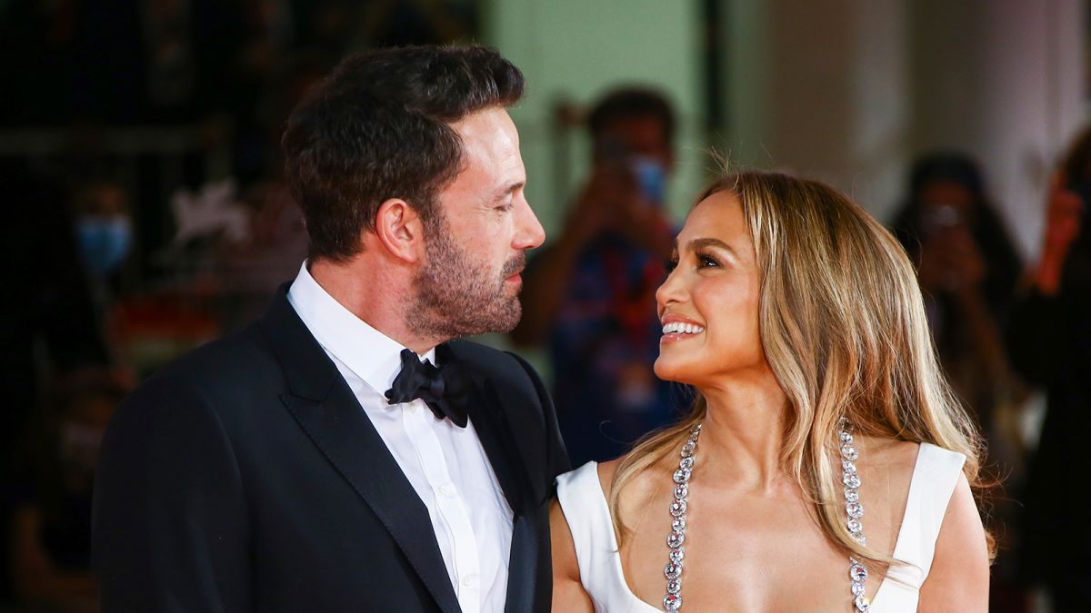 Mes thashethemeve për divorc,Jennifer Lopez shëtit krah për krah me vajzën e Affleck