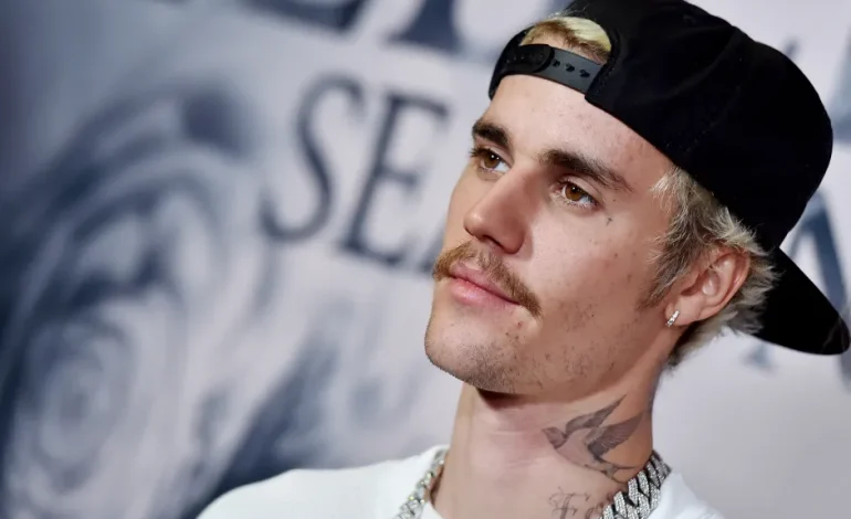 Paraqitja e parë e Justin Bieber pasi u bë baba