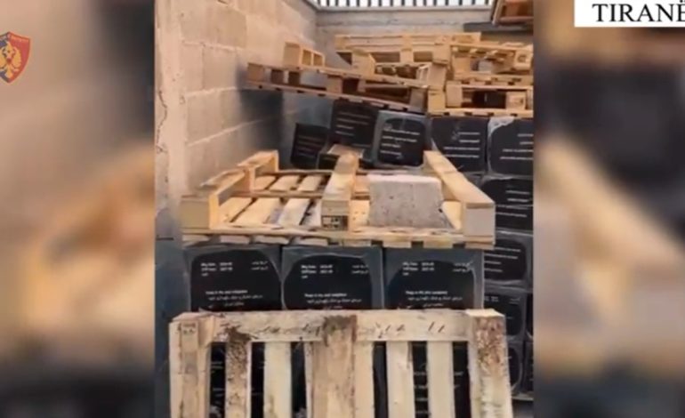 Sekuestrohet 7 ton kafe e kontrabanduar në Tiranë, në pranga një 33-vjeçar. Shpallen në kërkim pesë të tjerë