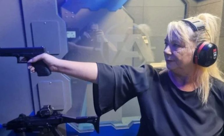 “Kam një foto ku pistoletën ia kam vënë në kokë Edi Ramës”, Adriana Kalaja përfundon nën hetim për kanosje ndaj kryeministrit