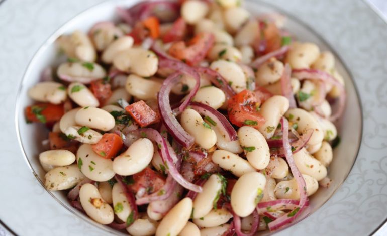 Kalciumi – 4 Alternativa më të Mira se Qumështi