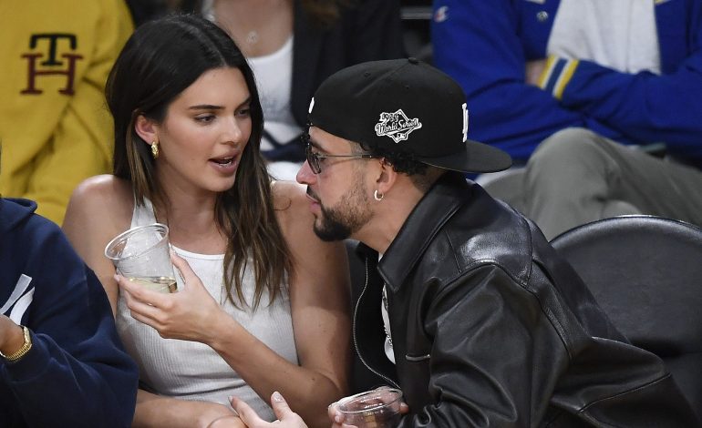 Pas ribashkimit me Bad Bunny, Kendall Jenner rikthen postimin teksa shfaqet nudo