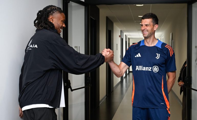 Merkato/ Juventus zyrtarizon lëvizjen e tretë në merkato, francezi Thuram vihet nën “urdhrat” e Mottës