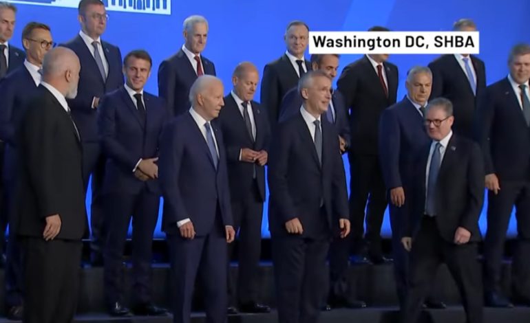 VIDEO/ Rama me atlete të bardha në Samitin e NATO-s në Uashington, ja reagimi i Presidentit Macron