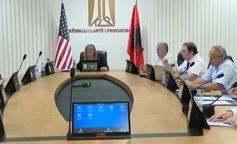 Debate në KLP, Tiranës dhe Elbasanit i mungojnë 51 prokurorë