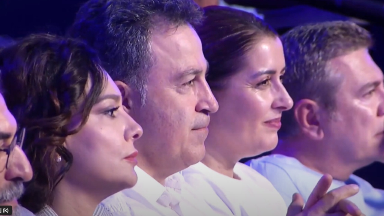 “Nuk e kam ditur”, Peleshi komenton shkarkimin si ministër i Mbrojtjes: Do të ishte shumë naive që…