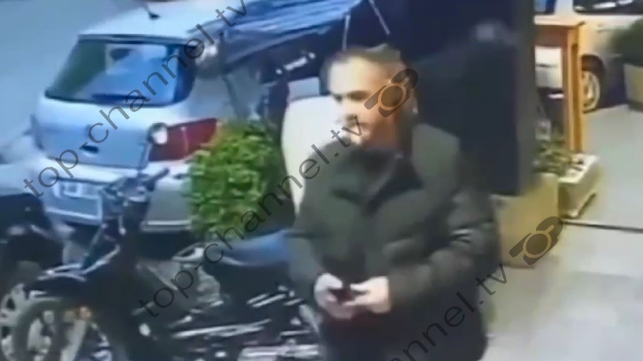 Sapo doli nga burgu tentoi të vriste fqinjin! Kush është Adrea Bregasi që u arrestua sot, policia vendosi shpërblim për ‘kokën’ e tij