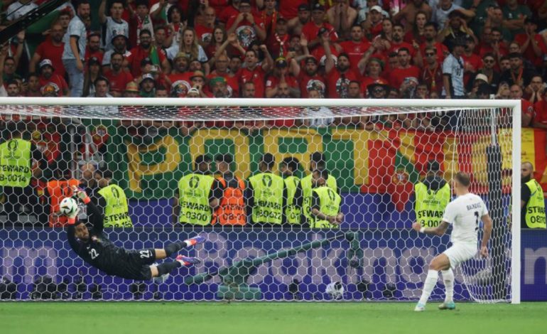 VIDEO/ Diogo Costa kthehet në hero, pret tre penallti dhe kualifikon Portugalinë përballë Sllovenisë