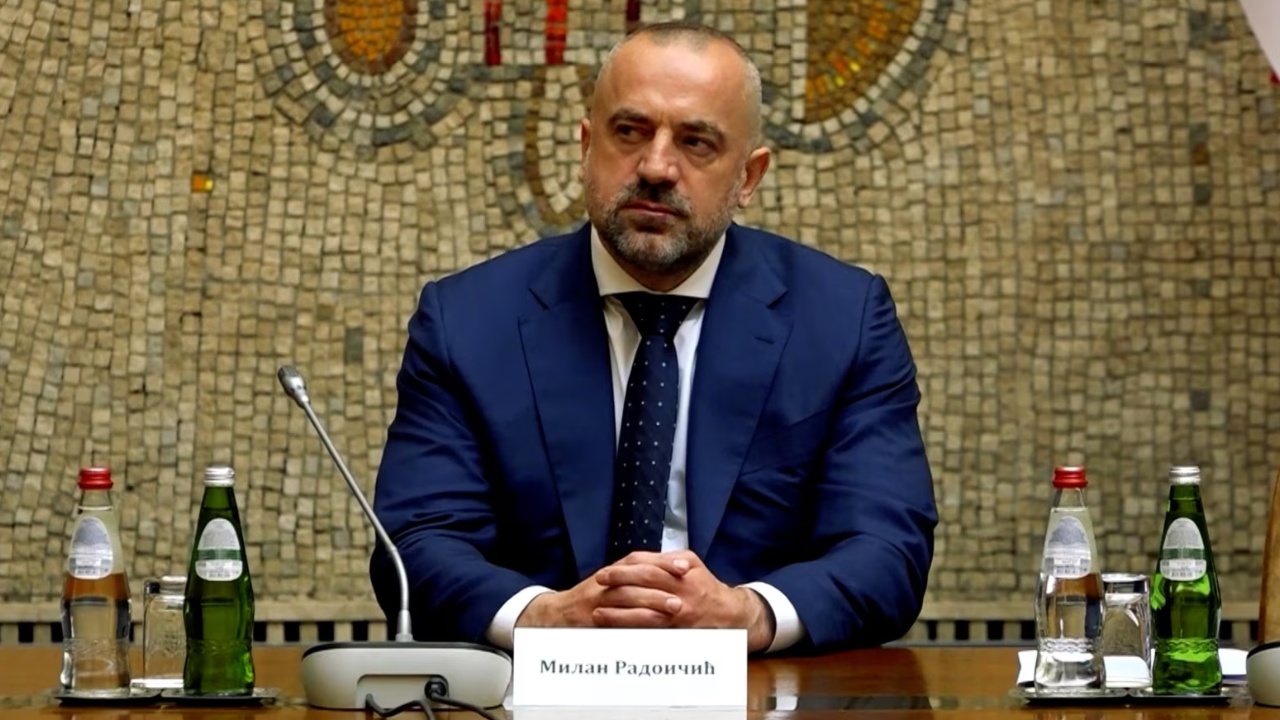Kosova përpunon aktakuzën kundër Radojçiçit, Serbia i kërkon dokumente EULEX-it