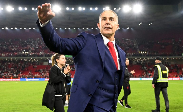 Zyrtare/ Silvinjo dhe zëvendës-trajnerët Zabaleta & Doriva firmosin rinovimin e kontratës me FSHF-në