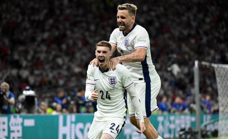 LIVE SPANJË-ANGLI/ Shpërthen festa e “La Rojas”, Oyarzabal shënon 4 minuta nga fundi (VIDEO)