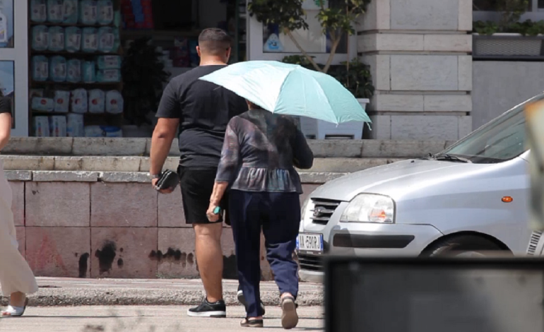 Ulje temperaturash dhe reshje shiu, si parashikohet moti për këtë të martë